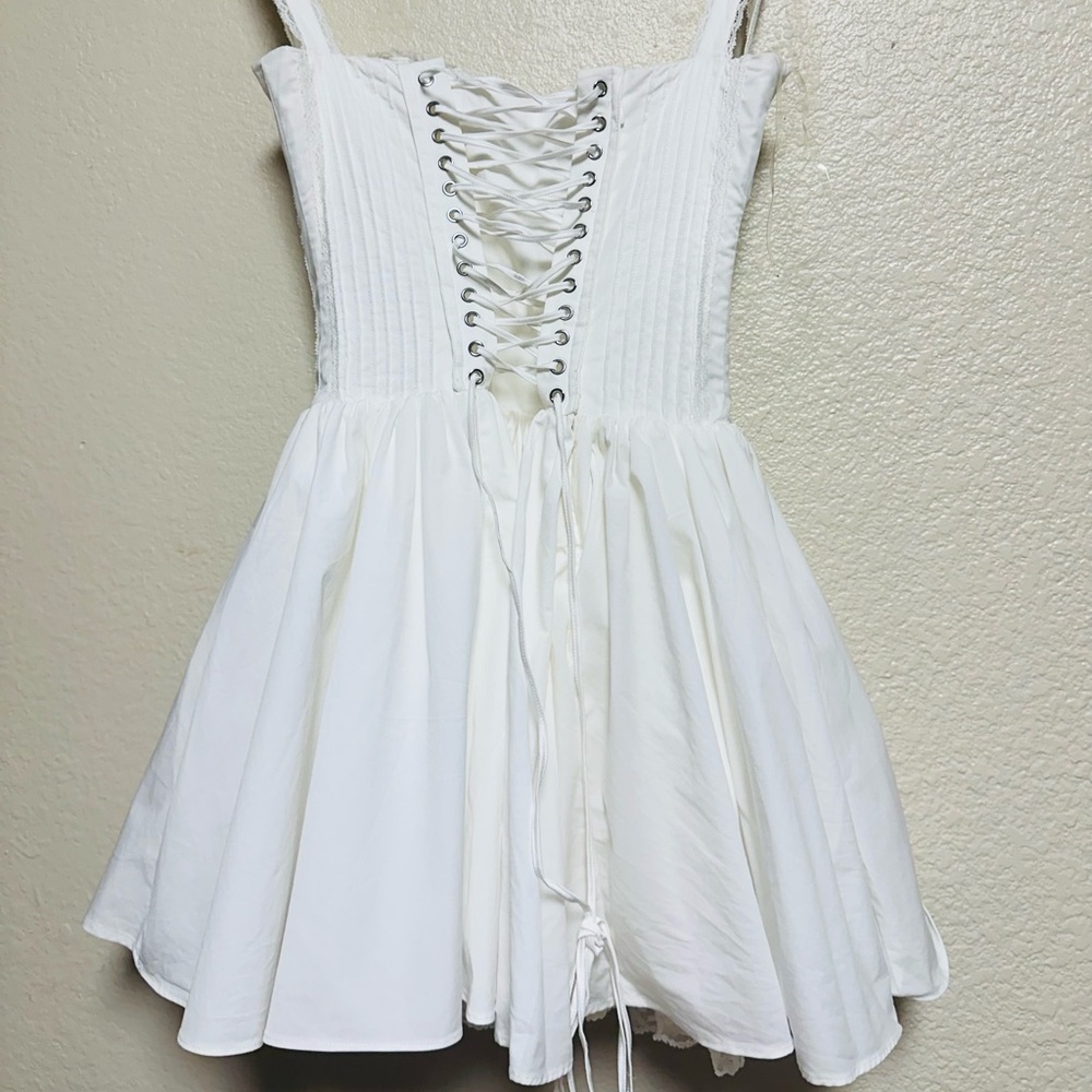 SOLD House of CB - Pietra White Corset Mini Dress - Size Small - Cup A/C NWOT - Picture 4 of 6